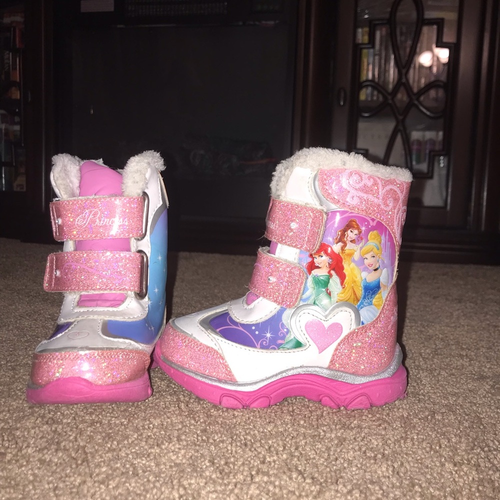 3/$20 🟣 Used like new little girl boots